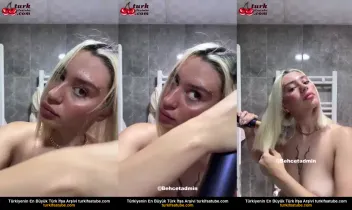 Arya Sakso ile Üvey Kardeşin Öpüşmesini Gösterdi