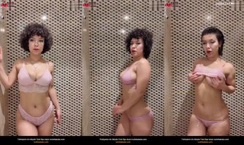 Jüpiter’in sakso-oral seks videosu, kandırmış gibi görünen bir kadınla birlikte çıplak olarak geldi